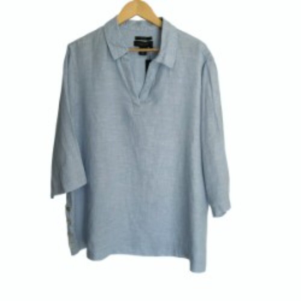 NWT Tahari Blue Linen V-Neck Top 1X